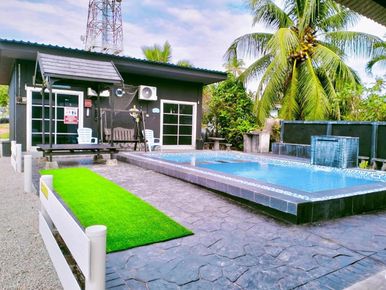 Penarik Baru Homestay 캄풍 페나릭 외부 사진