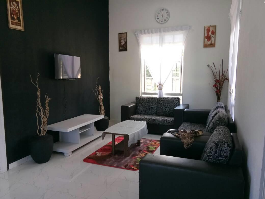Penarik Baru Homestay 캄풍 페나릭 외부 사진