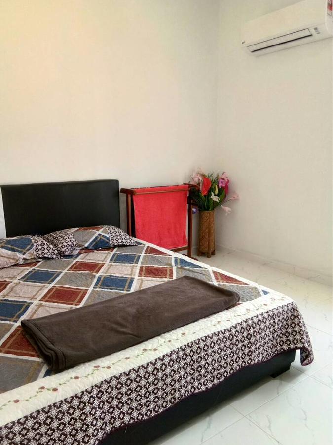 Penarik Baru Homestay 캄풍 페나릭 외부 사진